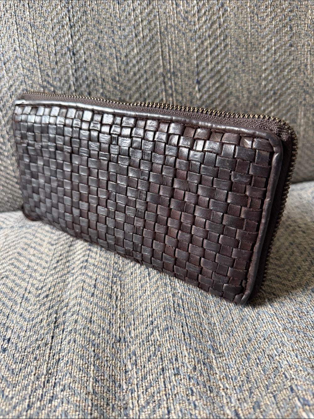 Ashwood Women’s Brown Leather Zip Around Woven Wallet. - Picture 3 of 12